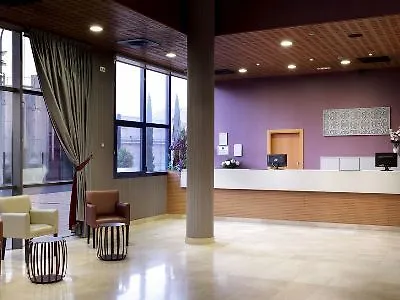 Exe Palmera 4* סביליה