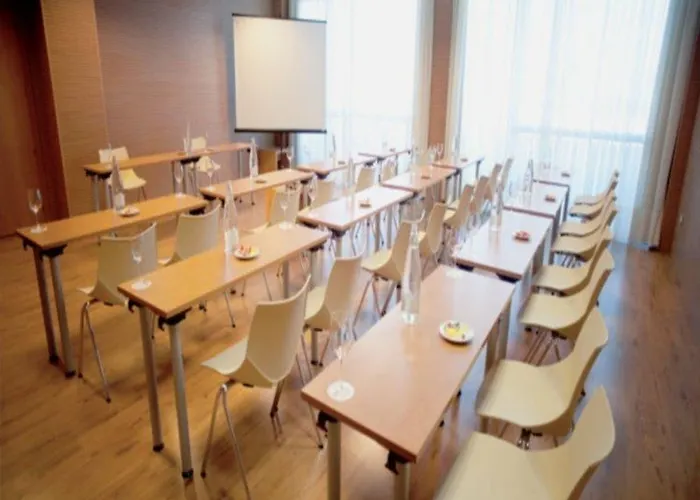 إيكس اشبيلية بالميرا فندق