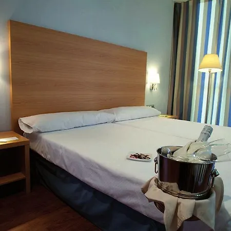 Exe Palmera 4* Seville
